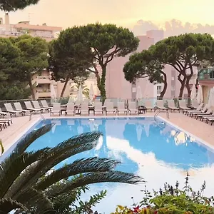 4* Отель Vegas